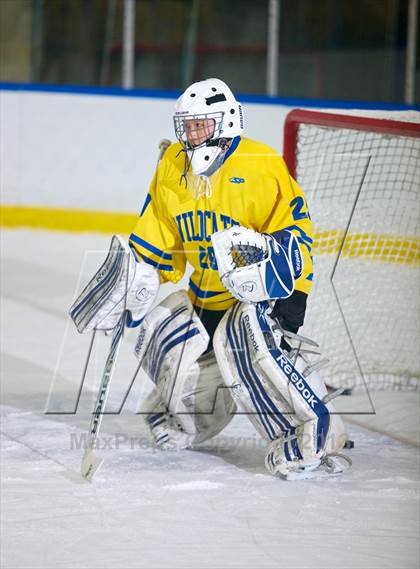 Thumbnail 1 in West Genesee vs Fayetteville-Manlius photogallery.