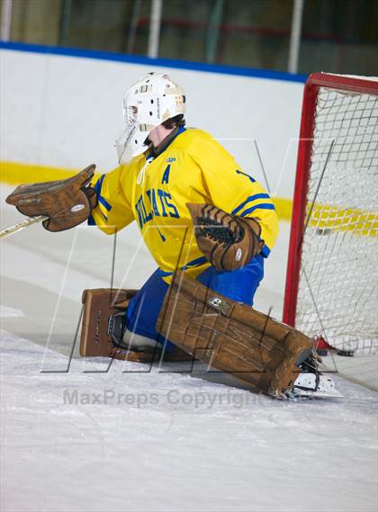 Thumbnail 3 in West Genesee vs Fayetteville-Manlius photogallery.