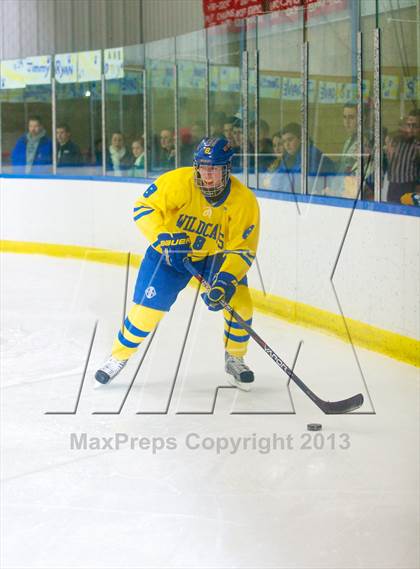 Thumbnail 3 in West Genesee vs Fayetteville-Manlius photogallery.