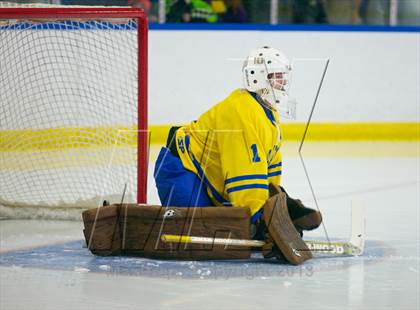 Thumbnail 1 in West Genesee vs Fayetteville-Manlius photogallery.