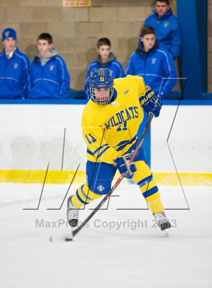 Thumbnail 2 in West Genesee vs Fayetteville-Manlius photogallery.