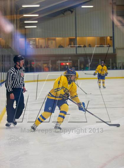 Thumbnail 3 in West Genesee vs Fayetteville-Manlius photogallery.