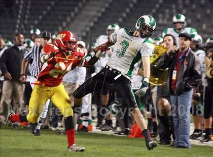 Thumbnail 1 in St. Mary's vs. Cathedral (CIF State D2 Final) photogallery.