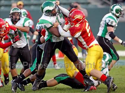 Thumbnail 2 in St. Mary's vs. Cathedral (CIF State D2 Final) photogallery.