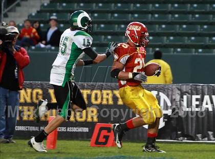 Thumbnail 1 in St. Mary's vs. Cathedral (CIF State D2 Final) photogallery.