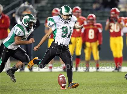 Thumbnail 3 in St. Mary's vs. Cathedral (CIF State D2 Final) photogallery.