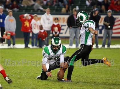 Thumbnail 3 in St. Mary's vs. Cathedral (CIF State D2 Final) photogallery.