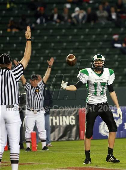 Thumbnail 3 in St. Mary's vs. Cathedral (CIF State D2 Final) photogallery.