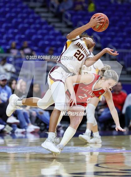 Thumbnail 3 in Fairfield vs. Holliday (UIL 3A Basketball State Final) photogallery.