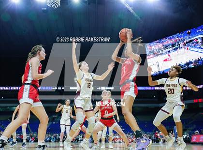 Thumbnail 1 in Fairfield vs. Holliday (UIL 3A Basketball State Final) photogallery.
