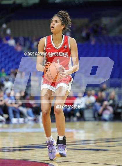 Thumbnail 3 in Fairfield vs. Holliday (UIL 3A Basketball State Final) photogallery.