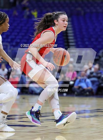 Thumbnail 2 in Fairfield vs. Holliday (UIL 3A Basketball State Final) photogallery.