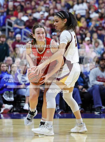 Thumbnail 2 in Fairfield vs. Holliday (UIL 3A Basketball State Final) photogallery.