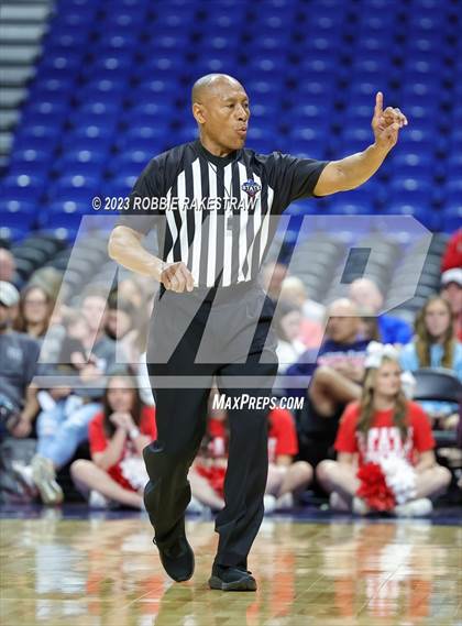 Thumbnail 2 in Fairfield vs. Holliday (UIL 3A Basketball State Final) photogallery.