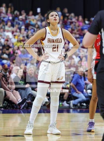 Thumbnail 1 in Fairfield vs. Holliday (UIL 3A Basketball State Final) photogallery.