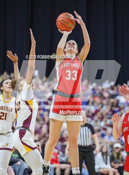 Thumbnail 1 in Fairfield vs. Holliday (UIL 3A Basketball State Final) photogallery.