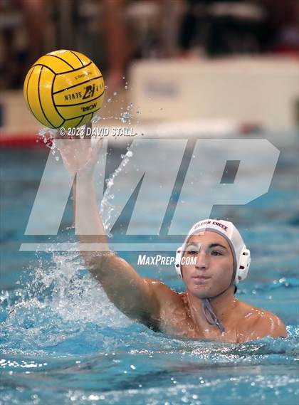 Thumbnail 2 in Clear Creek vs. Dallas Jesuit (Keller Tournament) photogallery.