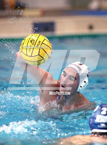 Thumbnail 3 in Clear Creek vs. Dallas Jesuit (Keller Tournament) photogallery.