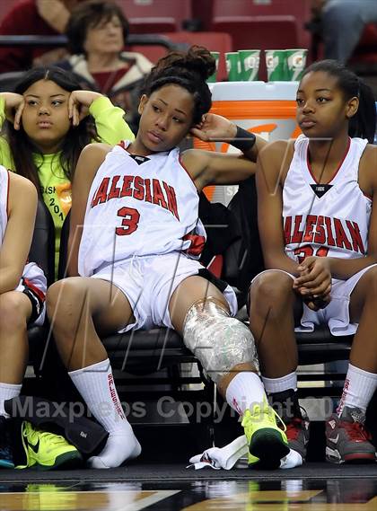Thumbnail 1 in Serra vs. Salesian (CIF State D4 Final) photogallery.