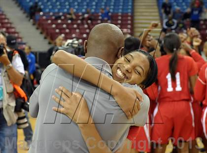 Thumbnail 2 in Serra vs. Salesian (CIF State D4 Final) photogallery.