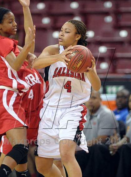 Thumbnail 1 in Serra vs. Salesian (CIF State D4 Final) photogallery.