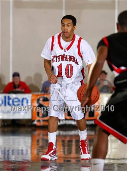 Thumbnail 1 in Etiwanda vs. Centennial (Pangos Dream Classic) photogallery.