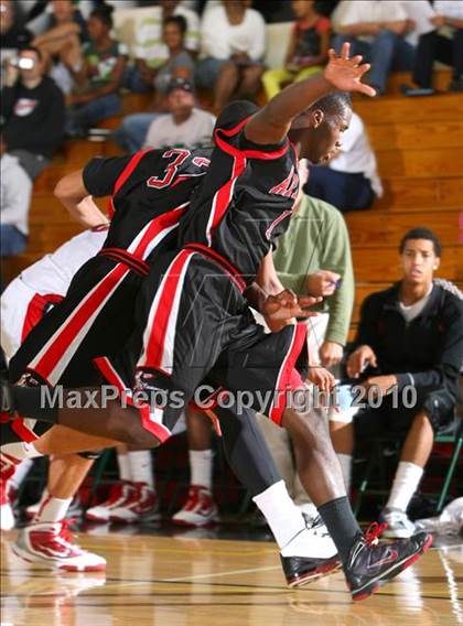 Thumbnail 3 in Etiwanda vs. Centennial (Pangos Dream Classic) photogallery.