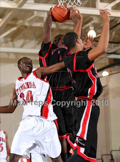 Thumbnail 1 in Etiwanda vs. Centennial (Pangos Dream Classic) photogallery.