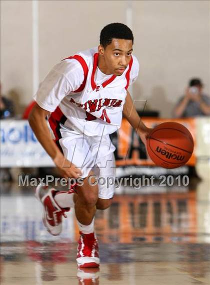 Thumbnail 3 in Etiwanda vs. Centennial (Pangos Dream Classic) photogallery.