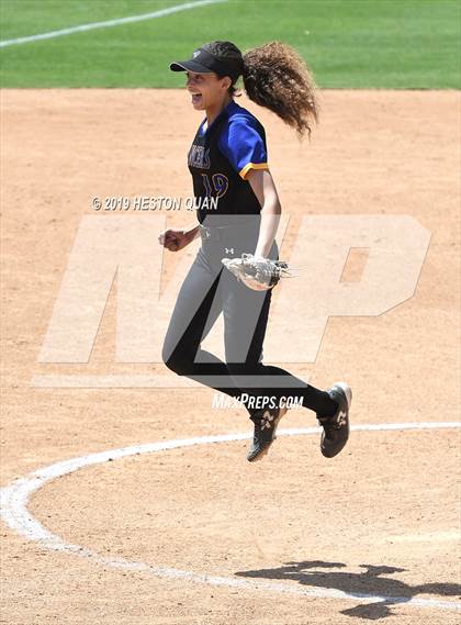Thumbnail 3 in Western Christian vs. Westridge (CIF-SS D7 Final) photogallery.