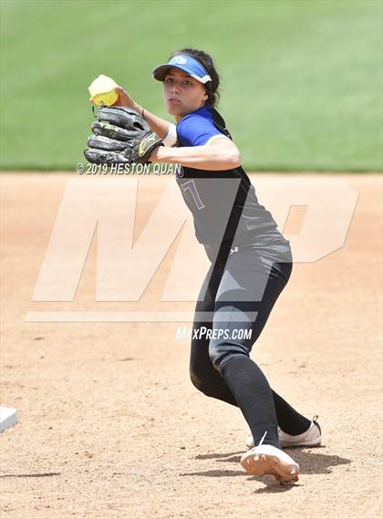 Thumbnail 2 in Western Christian vs. Westridge (CIF-SS D7 Final) photogallery.