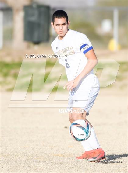 Thumbnail 2 in Globe vs Parker (Bohdie Larson Celebration Classic) photogallery.