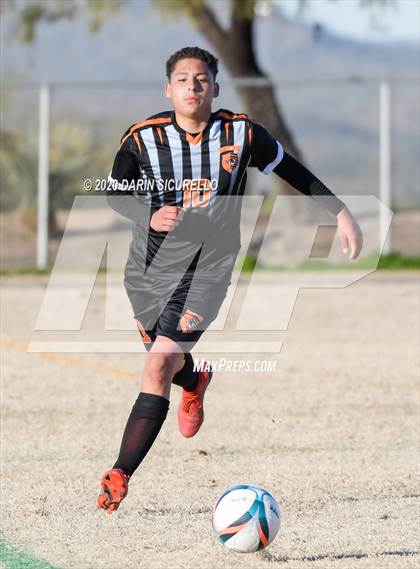 Thumbnail 2 in Globe vs Parker (Bohdie Larson Celebration Classic) photogallery.