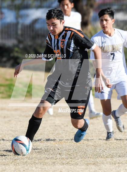 Thumbnail 2 in Globe vs Parker (Bohdie Larson Celebration Classic) photogallery.