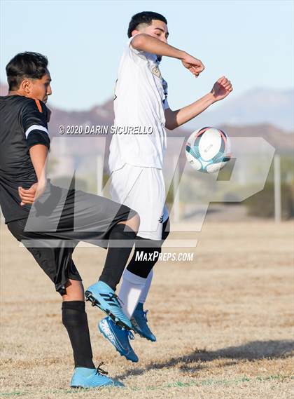 Thumbnail 1 in Globe vs Parker (Bohdie Larson Celebration Classic) photogallery.