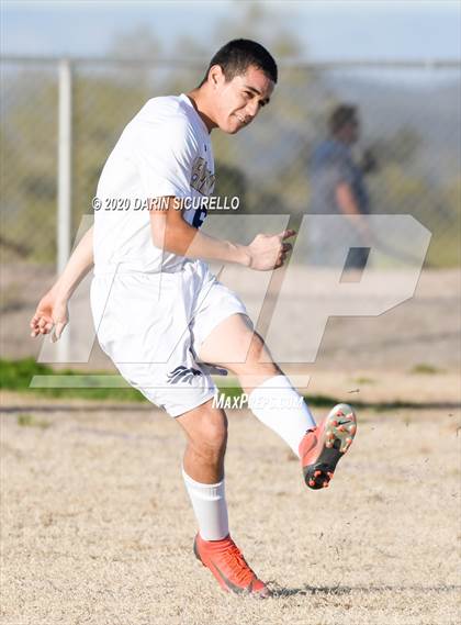 Thumbnail 1 in Globe vs Parker (Bohdie Larson Celebration Classic) photogallery.