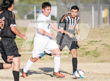 Thumbnail 3 in Globe vs Parker (Bohdie Larson Celebration Classic) photogallery.