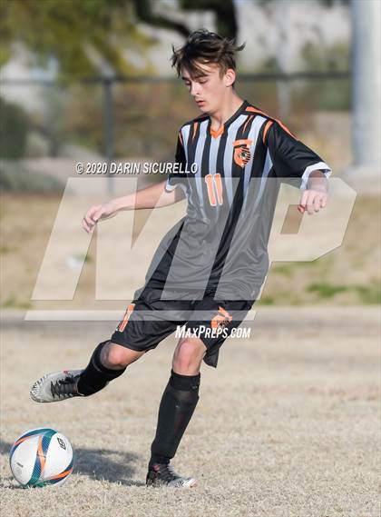Thumbnail 1 in Globe vs Parker (Bohdie Larson Celebration Classic) photogallery.