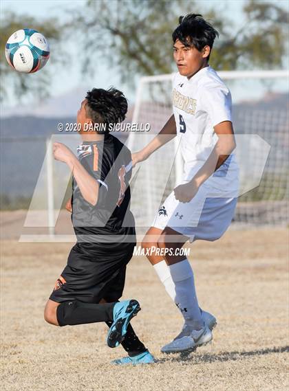 Thumbnail 2 in Globe vs Parker (Bohdie Larson Celebration Classic) photogallery.