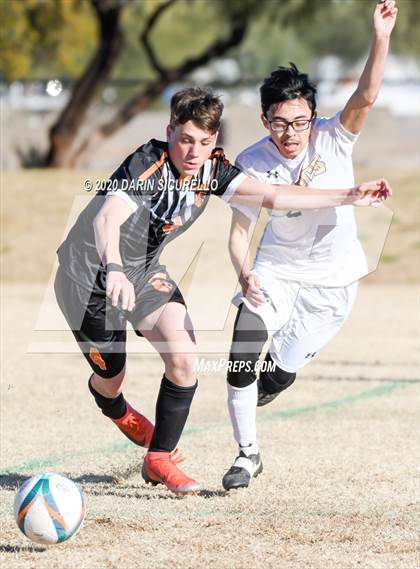 Thumbnail 3 in Globe vs Parker (Bohdie Larson Celebration Classic) photogallery.
