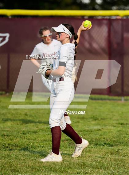 Thumbnail 2 in Pine Bush @ Kingston (Sectin 9 Quarterfinal) photogallery.