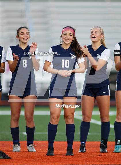 Thumbnail 2 in Montoursville vs. Central Columbia (PIAA District IV 2A Championship) photogallery.