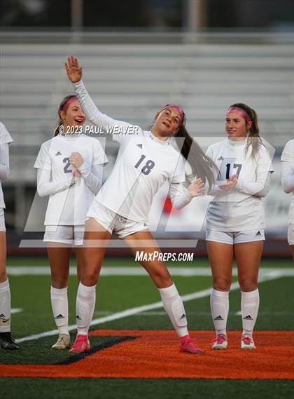Thumbnail 2 in Montoursville vs. Central Columbia (PIAA District IV 2A Championship) photogallery.