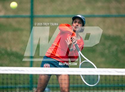 Thumbnail 1 in OSAA 6A Singles Semifinal photogallery.