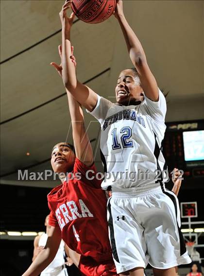 Thumbnail 2 in Serra vs. Windward (CIF SS D4AA Final) photogallery.