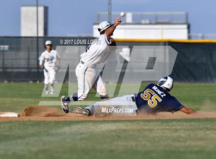 Thumbnail 3 in Los Osos @ Chino Hills photogallery.