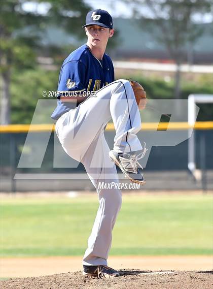 Thumbnail 3 in Los Osos @ Chino Hills photogallery.