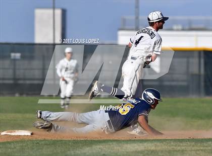 Thumbnail 3 in Los Osos @ Chino Hills photogallery.