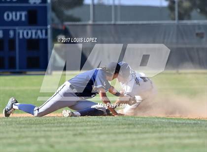 Thumbnail 1 in Los Osos @ Chino Hills photogallery.