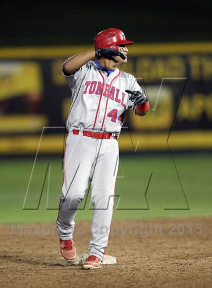 Thumbnail 2 in Foy H. Moody vs. Tomball (UIL 4A Final) photogallery.